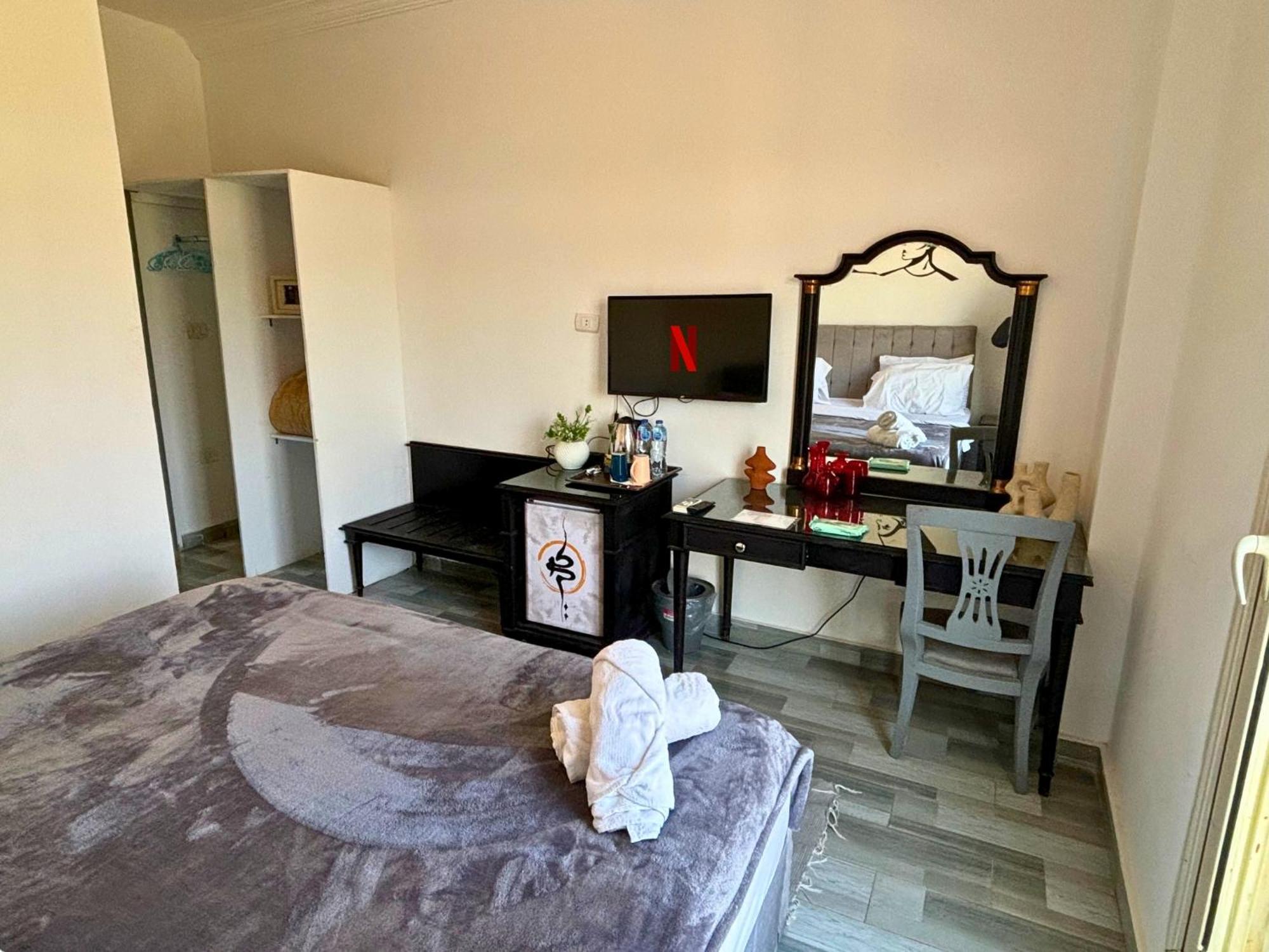 K Boutique Hotel Medspa-Pyramids & Grand Egyptian Museum Ghatati Екстер'єр фото