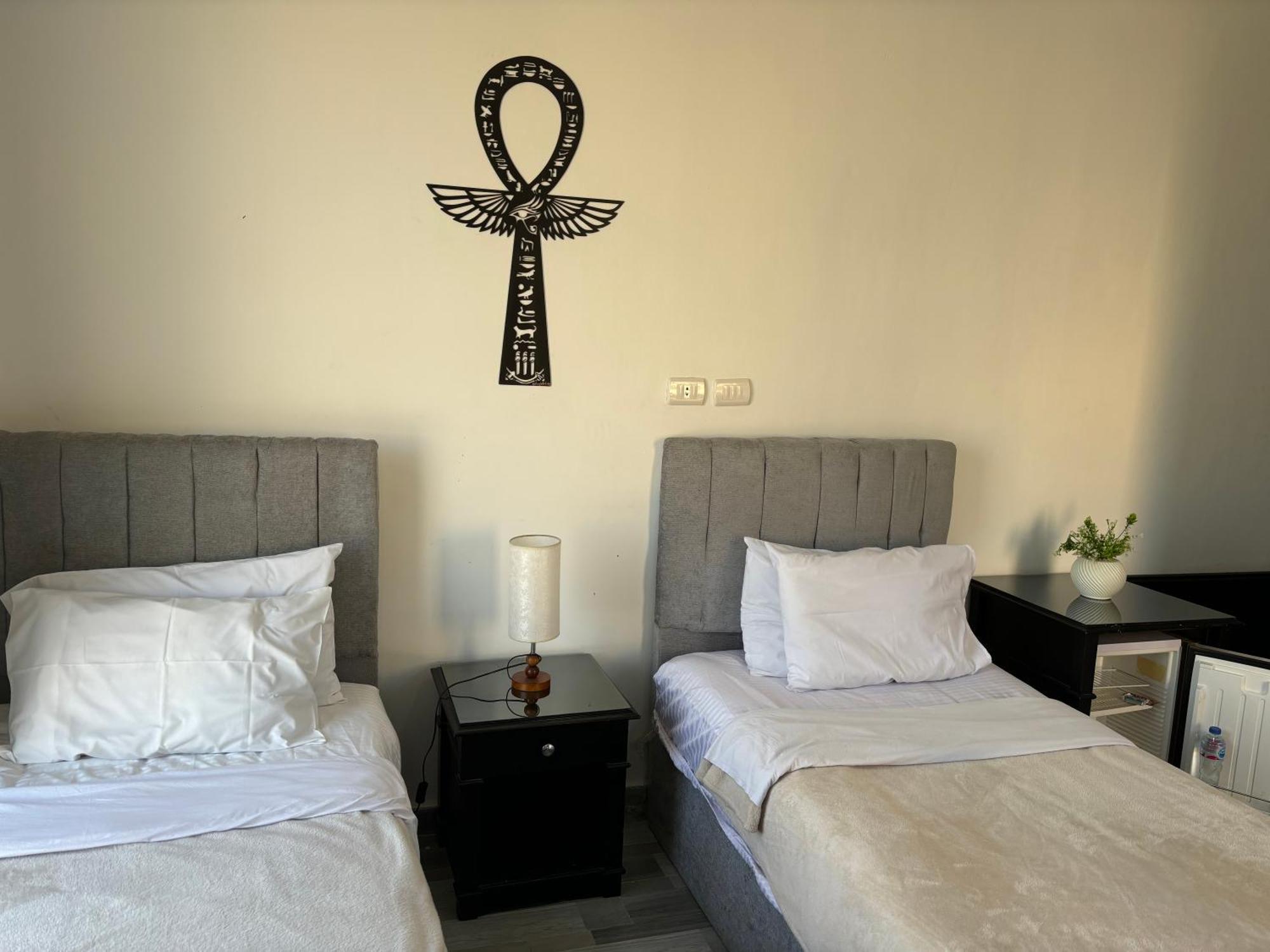 K Boutique Hotel Medspa-Pyramids & Grand Egyptian Museum Ghatati Екстер'єр фото