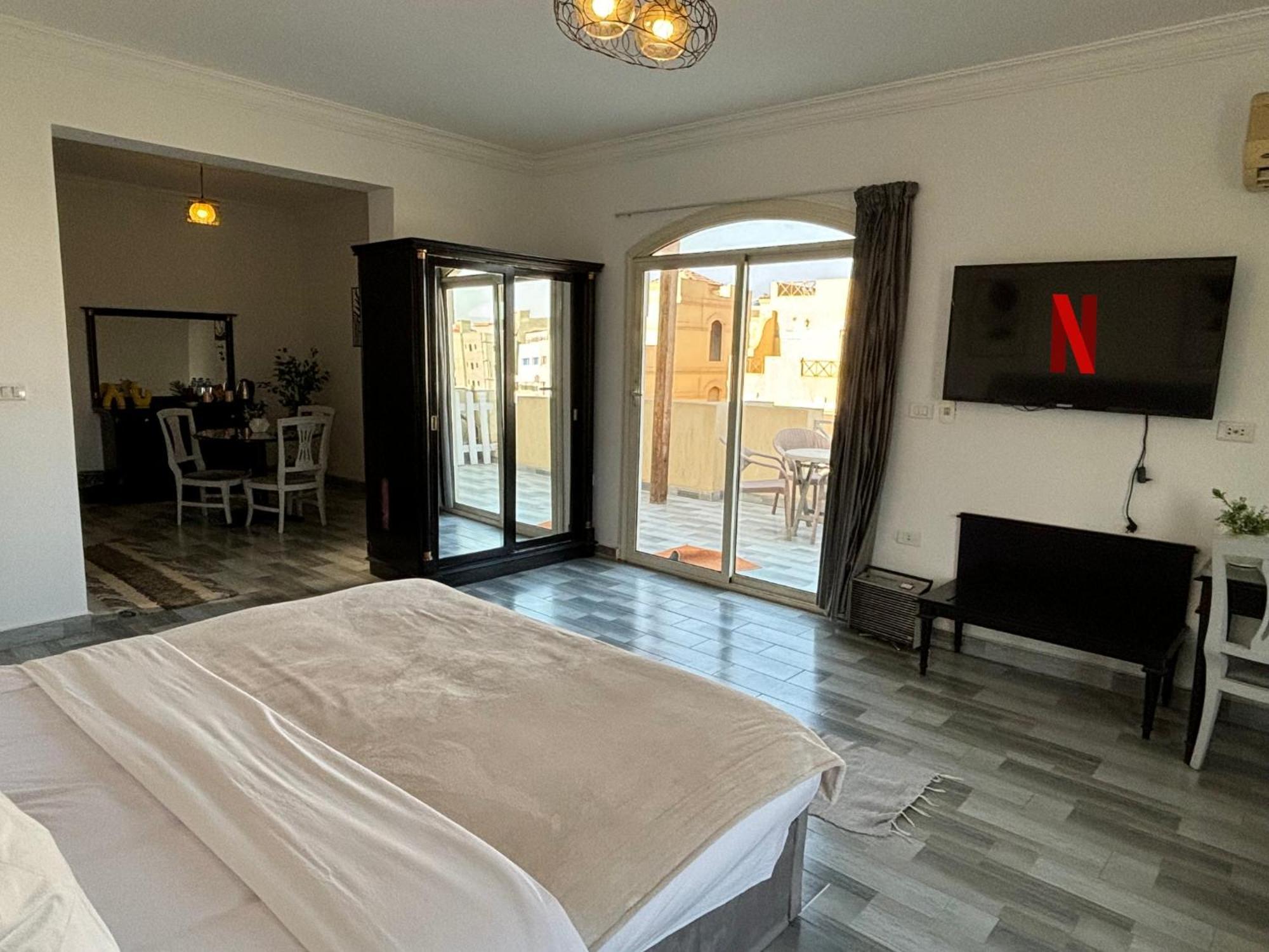 K Boutique Hotel Medspa-Pyramids & Grand Egyptian Museum Ghatati Екстер'єр фото